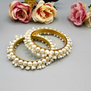 Pearl bangle