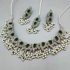 Zircon stones necklace set